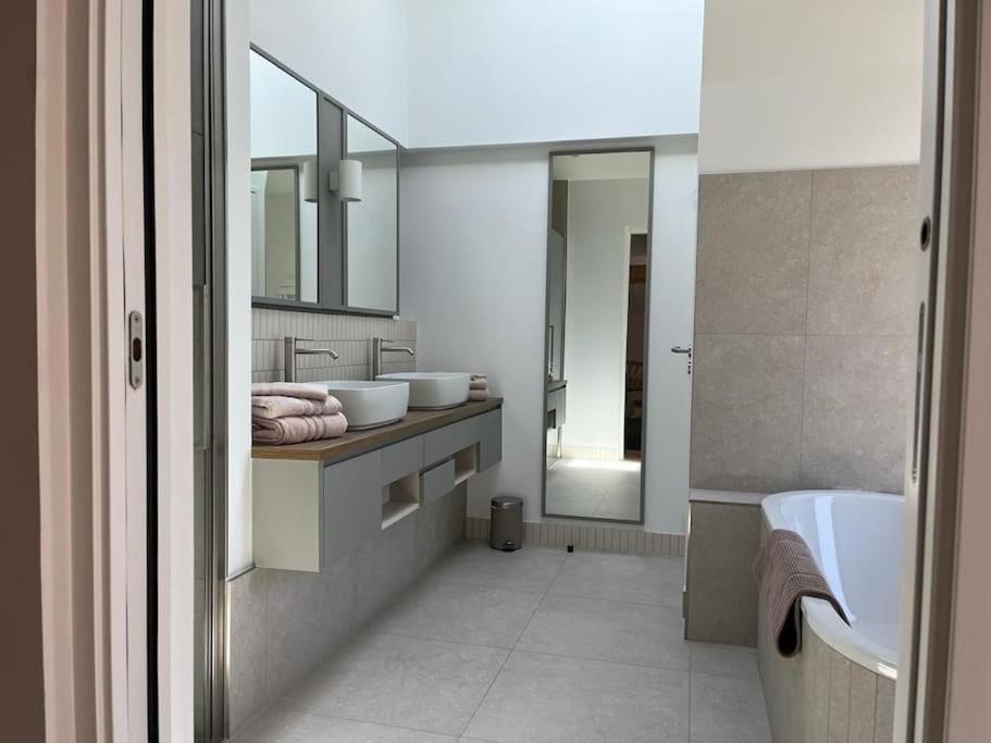 Villa Des Jacinthes Tarascon Extérieur photo