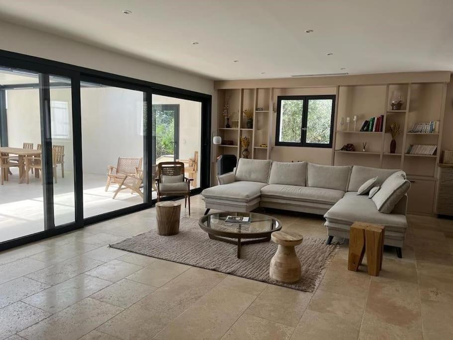 Villa Des Jacinthes Tarascon Extérieur photo